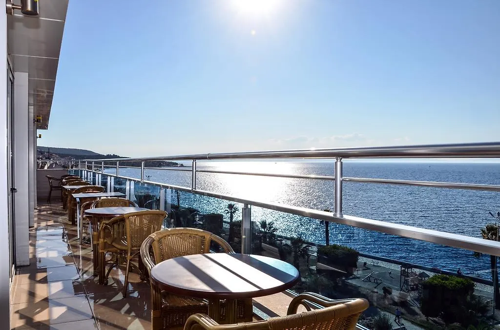 Perla Hotel Дикили 3*,  Турция