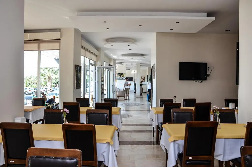 Perla Hotel Dikili Türkei