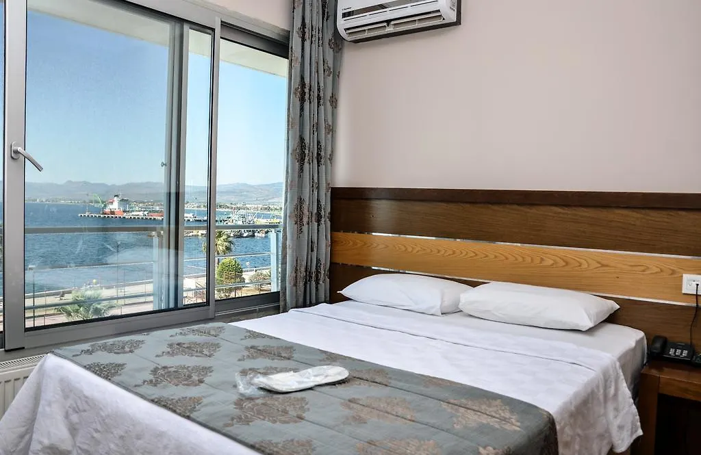 Perla Hotel Дикили
